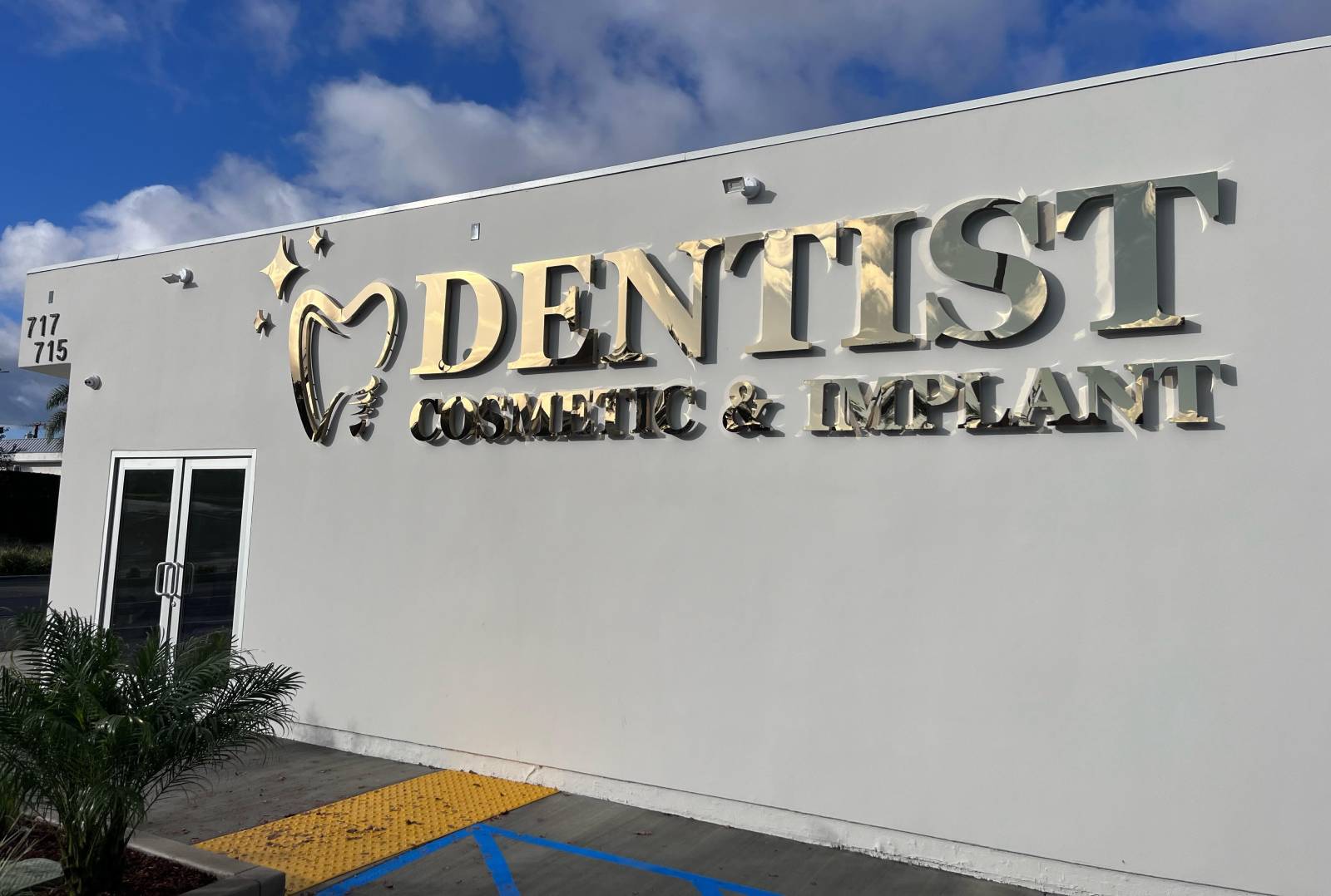 Dentist in Redondo Beach